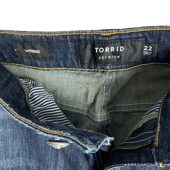 Torrid Jeans Premium Womens Sz 22 Boyfriend Stretch Medium Wash Blue High Rise - Picture 10 of 11
